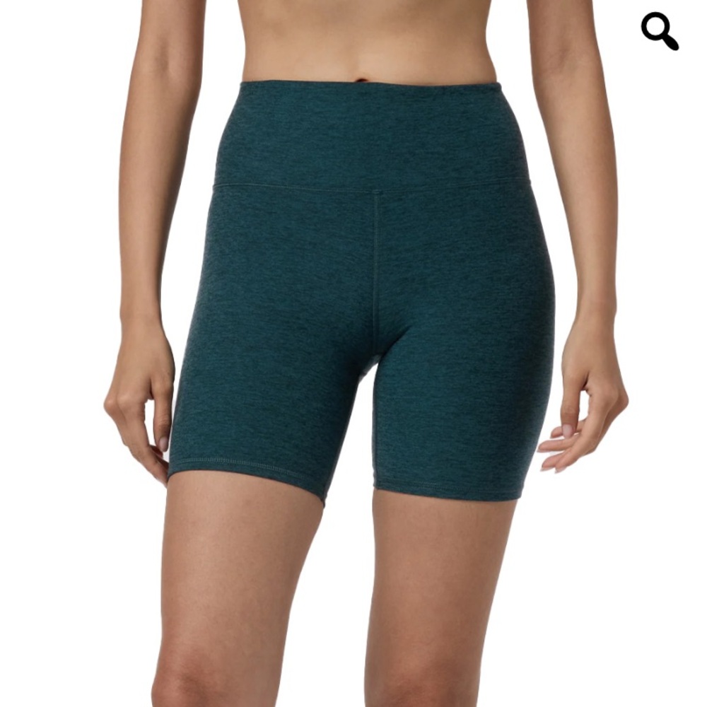 Women's vuori clean elevation bike shorts - moss heather